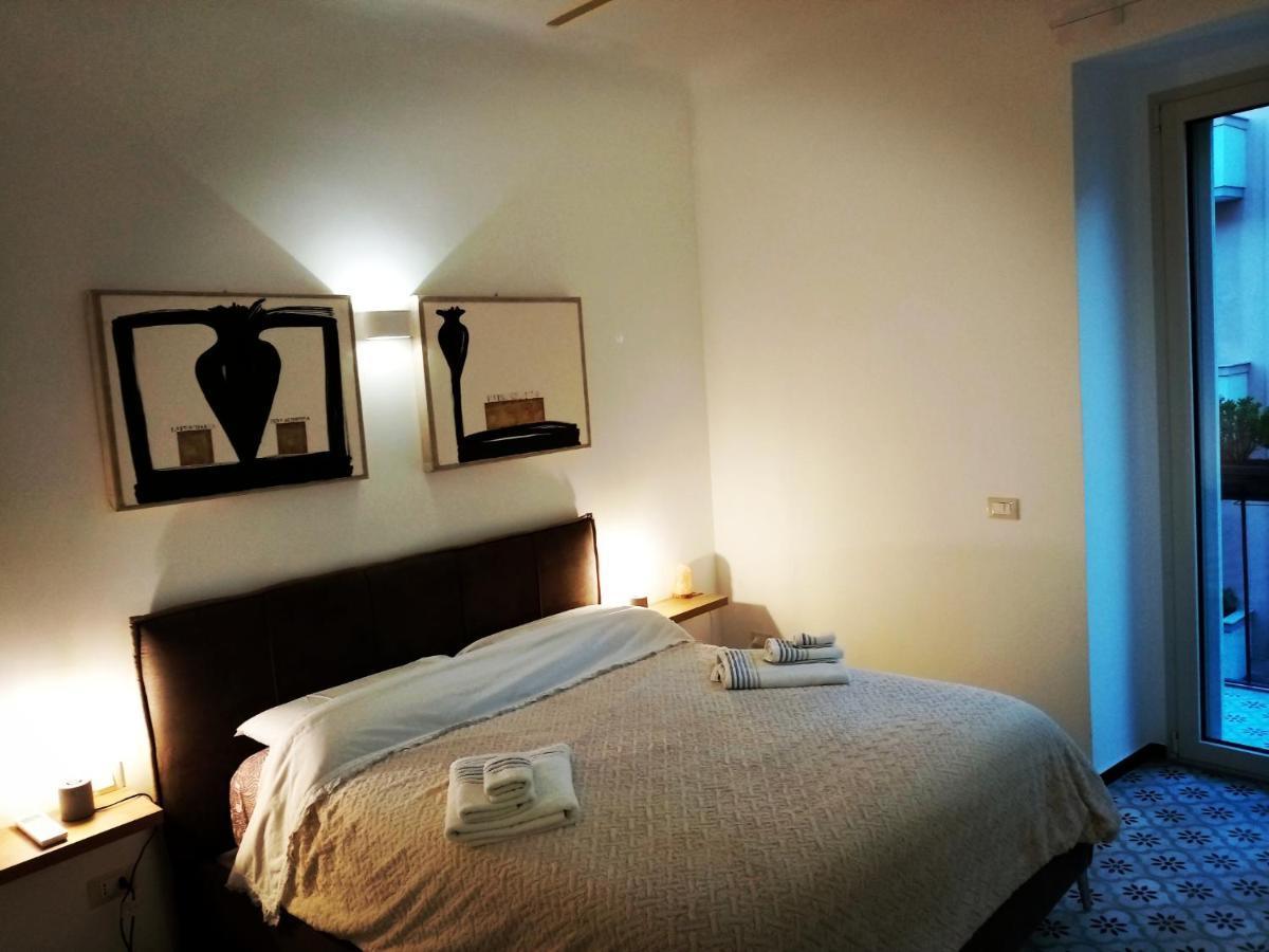 Sonnino Suite Jacuzzi Apartment Bari Buitenkant foto